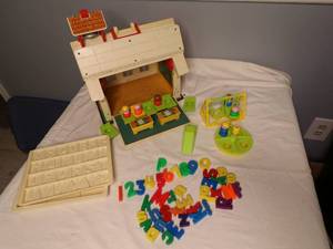 lot 86 image: VINTAGE SCHOOL HOUSE FULL SET