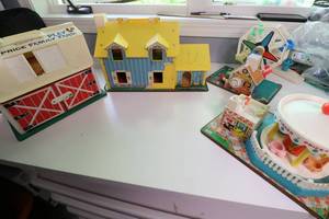 lot 92 image: VINTAGE FISHER PRICE HOUSE, FERRIS WHEEL, MERRY GO ROUND AND BARN