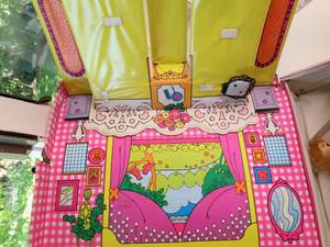 lot 114 image: BARBIE SLEEP AND KEEP CASE.