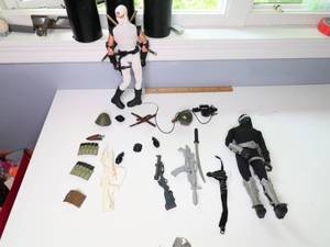 lot 126 image: VINTAGE SET OF GI JOES WITH HUGE LOT OF TACTICAL EQUIPMENT