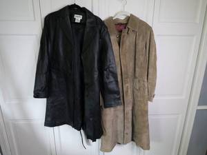 lot 153 image: LOT OF 2 WOMENS LEATHER COATS LONG.