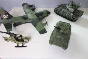 lot 159 image: A LARGE BOX OF SUPPLIES FOR GI JOE FIGURINES