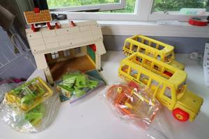 lot 163 image: VINTAGE FISHER PRICE SCHOOL HOUSE AND 2 BUSSES MORE