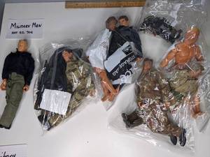 lot 135 image: MILITARY MEN LOTS WITH EXTRA TACTICAL EQUIMENT INCLUDED