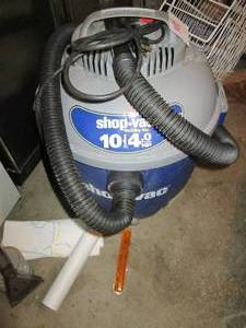 lot 900 image: 10 Gallon WetDry Shop Vac...