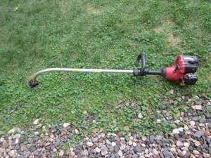 lot 984 image: HomeLite Weed Whip...