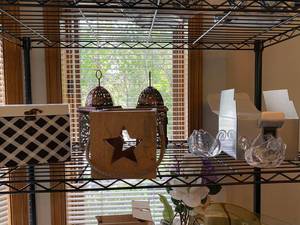 lot 745 image: LEADED CRYSTAL AND MORE DECOR