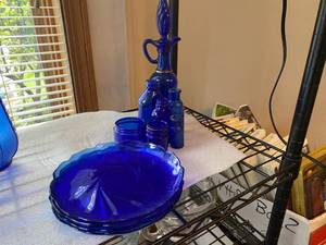 lot 840 image: Vintage Blue Glass Containers...