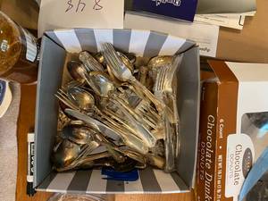 lot 848 image: Lot of Silverware...