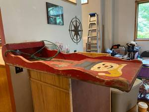 lot 851 image: VINTAGE SLED FOR DECOR