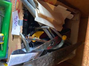 lot 805 image: Saws and Hand Tools...