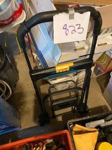 lot 823 image: Squeeze Trigger Cart...