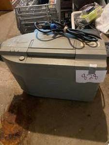 lot 828 image: Sharp Liquid Crystal Projector Unt...