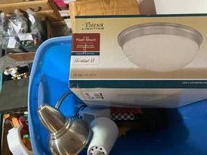 lot 450 image: BOX OF LIGHTING PLUS