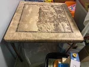 lot 451 image: ANTIQUE CARD TABLE WITH WOODEN LEGS
