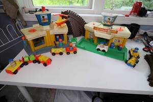 lot 171 image: VINTAGE FISHER PRICE MINI AIRPORT