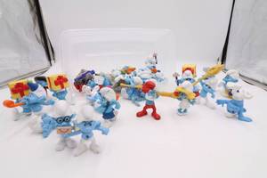 lot 174 image: HAVE A SMURFIN GREAT TIME