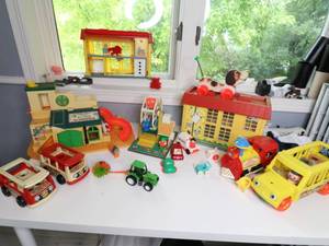lot 176 image: VINTAGE FISHER PRICE HOSPITALS, DOG PULL, MINI BUSSES, & MORE