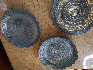 lot 420 image: LARGE SEA BLUE GLASS SERVING PLATTERS