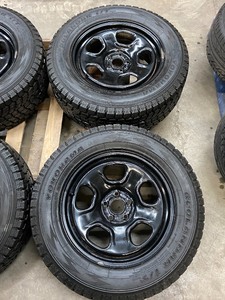 lot 4 image: Set Of (4) Yokohama Tires With 18 Wheels