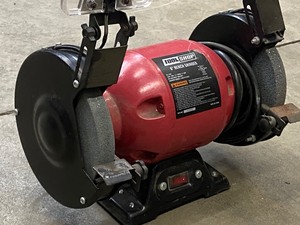 lot 13 image: Tool Shop Bech Grinder