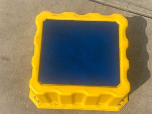lot 27 image: (1) Premier 5225 Nestable Polyethylene Step Stand