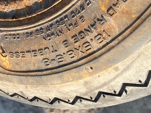 lot 28 image: Pallet Lot Of Assorted Tires