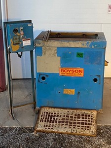 lot 2 image: Royson Parts Tumbler