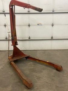 lot 3 image: Hydro-Lift Cherry Picker