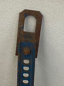 lot 16 image: Hi-Lift Farm Jack