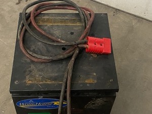 lot 10 image: Applied Energy Battery Charger