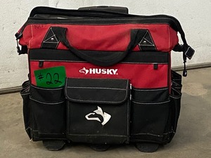 lot 22 image: Husky Soft-Sided Tool Bag