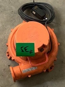 lot 33 image: Toy-Quest 115Volt Electric Blower