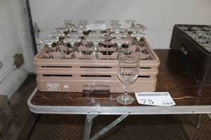 Lot of (25) White Wine Glasses 7