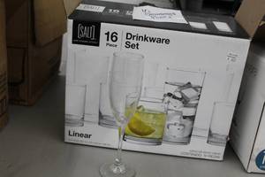 Lot of (20) Champagne Flutes 9