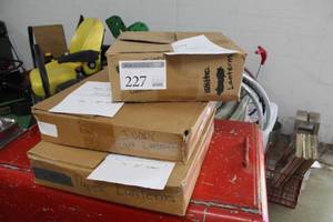 Lot of (60) Paper Lanterns Ivory 16,20