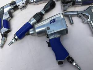 lot 11 image: Impact Tool Lot