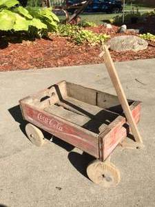 lot 32 image: Vintage Coca-Cola Wagon