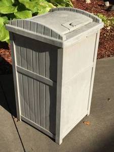 lot 36 image: Suncast Outdoor Storage Box