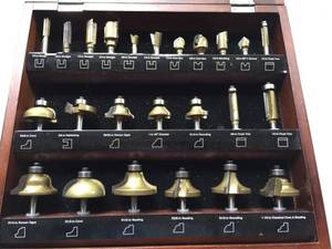 lot 128 image: Craftsman Router Bit Set In Padded Wooden Case