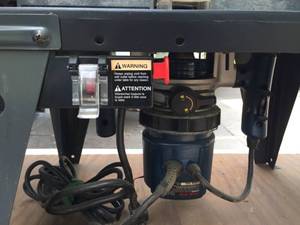 lot 197 image: Ryobi 1.5 HP Router And Vermont American Stand