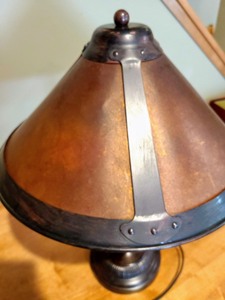lot 217 image: Bronze Table Lamp