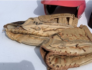 lot 73 image: Sporting Goods
