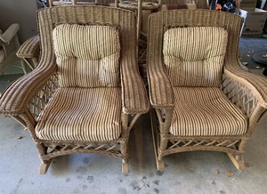lot 53 image: Wicker Patio Furnature