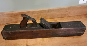 lot 230 image: Antique Wood Planer