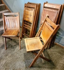 lot 238 image: Vintage Wood Folding Chairs