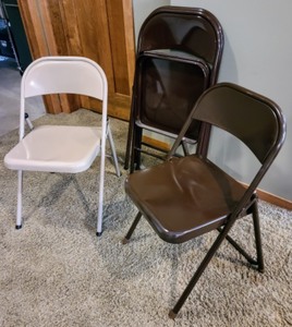 lot 247 image: Four Metal Folding Chairs