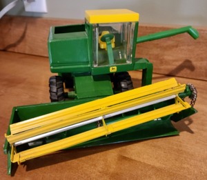 lot 261 image: Pair of John Deere Tractors Lot #2