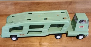 lot 263 image: Vintage Tonka Semi Truck