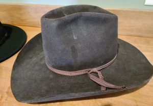 lot 278 image: Pair Of Mens Felt Hats